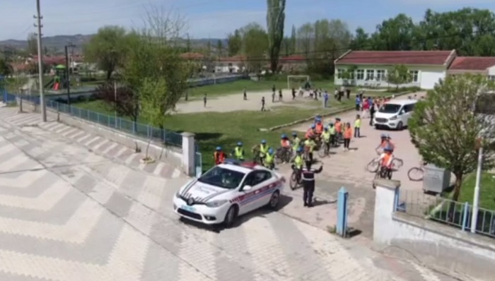23 Nisan Etkinlikleri Kapsamında Düzenlenen Bisiklet Turu (Yenipazar)
